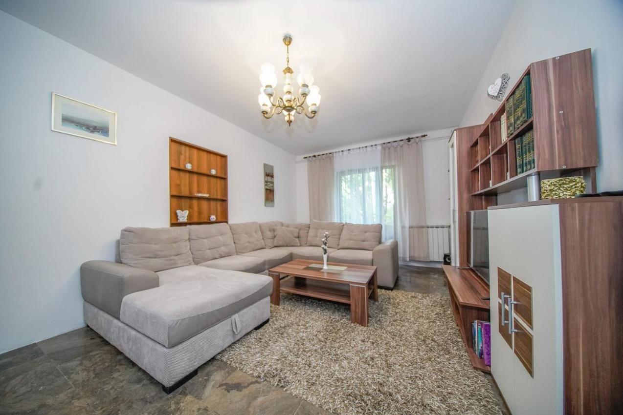 Mate Apartment