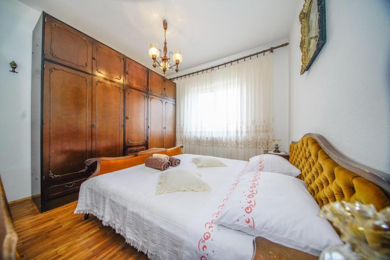 Mate Apartment *