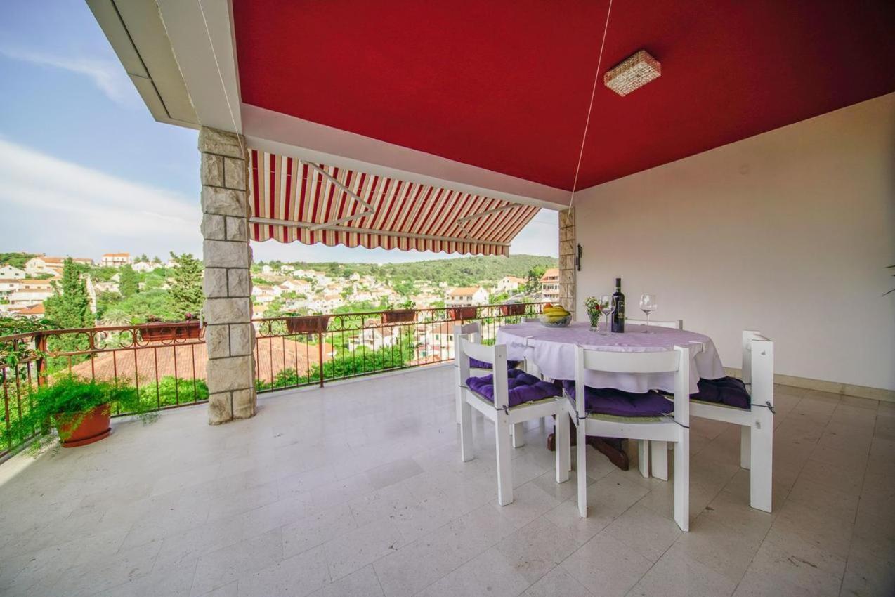 Mate Apartment *